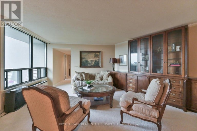 E1 - 284 MILL ROAD, Toronto (Markland Wood), Ontario, M9C4W6