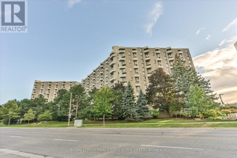 E1 - 284 MILL ROAD, Toronto (Markland Wood), Ontario, M9C4W6