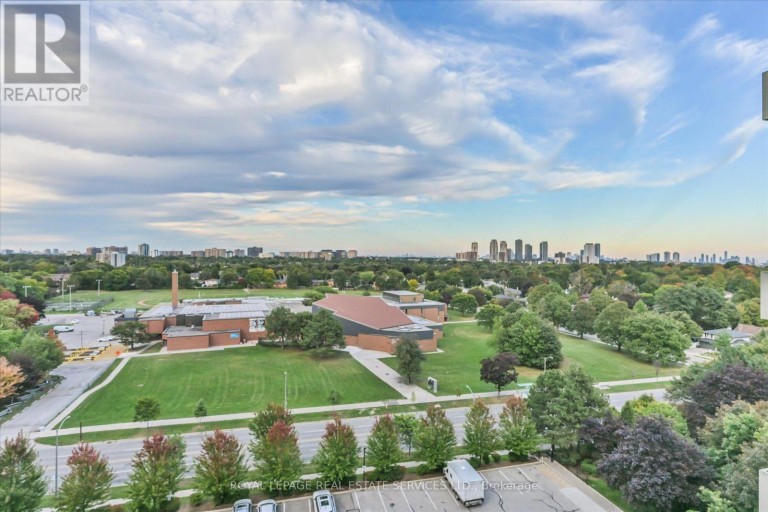E1 - 284 MILL ROAD, Toronto (Markland Wood), Ontario, M9C4W6