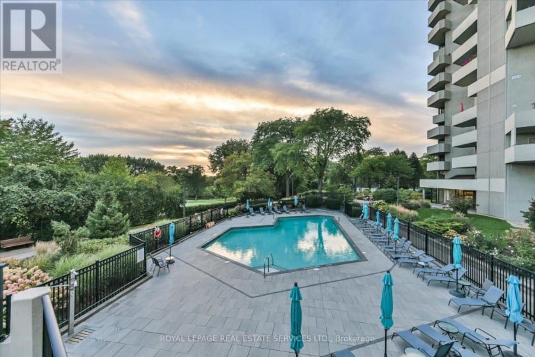 E1 - 284 MILL ROAD, Toronto (Markland Wood), Ontario, M9C4W6