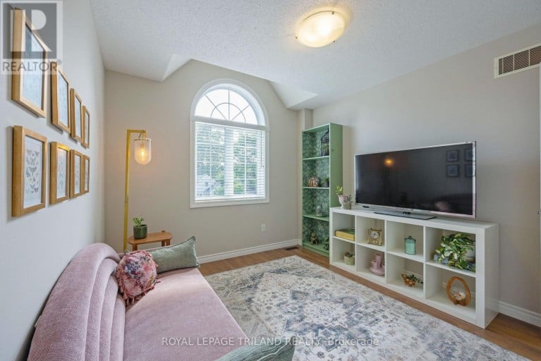 49 ORCHARD STREET, London South (South E), Ontario, N6J2R4