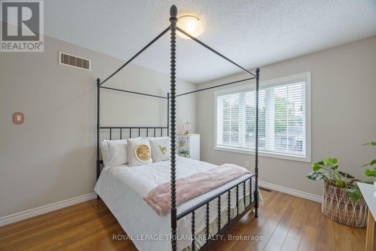 49 ORCHARD STREET, London South (South E), Ontario, N6J2R4