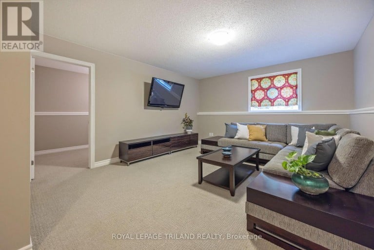 49 ORCHARD STREET, London South (South E), Ontario, N6J2R4