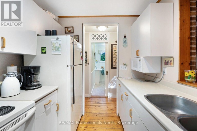 1440 BILLINGS LAKE ROAD, Highlands East (Glamorgan), Ontario, K0M1R0