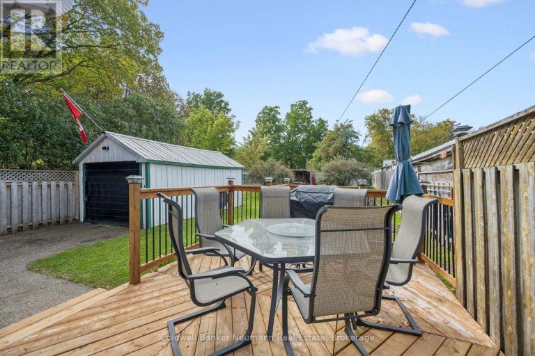 49 EDNA STREET, Kitchener, Ontario, N2H2E2