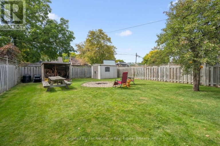 49 EDNA STREET, Kitchener, Ontario, N2H2E2