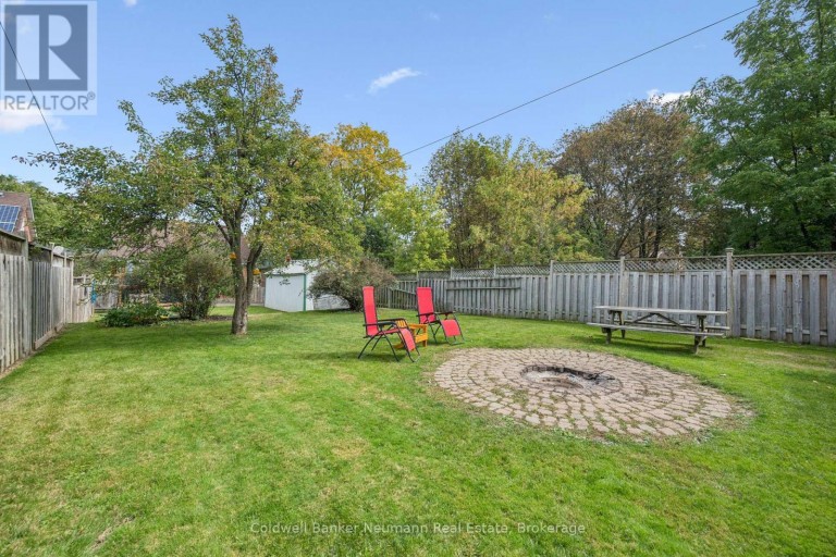 49 EDNA STREET, Kitchener, Ontario, N2H2E2