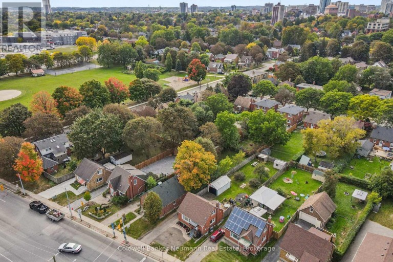 49 EDNA STREET, Kitchener, Ontario, N2H2E2