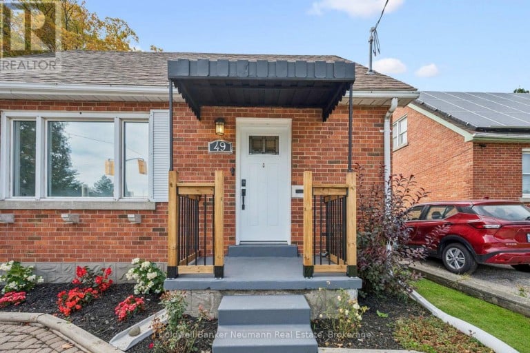 49 EDNA STREET, Kitchener, Ontario, N2H2E2