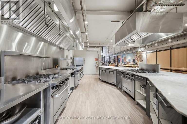 587-589 COLLEGE STREET, Toronto (Trinity-Bellwoods), Ontario, M6G1B2