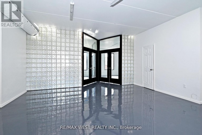 31 ATLANTIC AVENUE, Toronto (Niagara), Ontario, M6K1E3