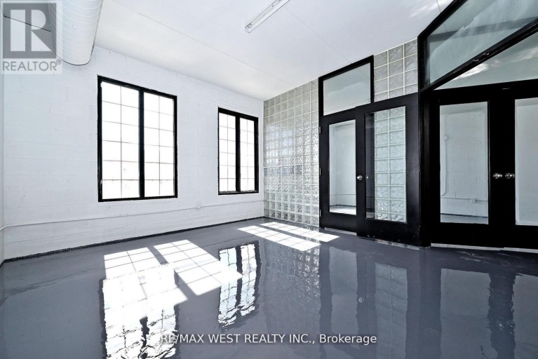 31 ATLANTIC AVENUE, Toronto (Niagara), Ontario, M6K1E3