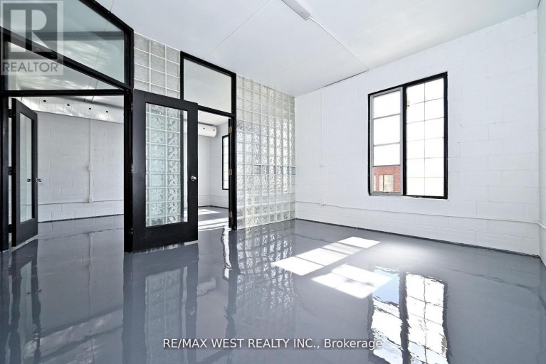 31 ATLANTIC AVENUE, Toronto (Niagara), Ontario, M6K1E3