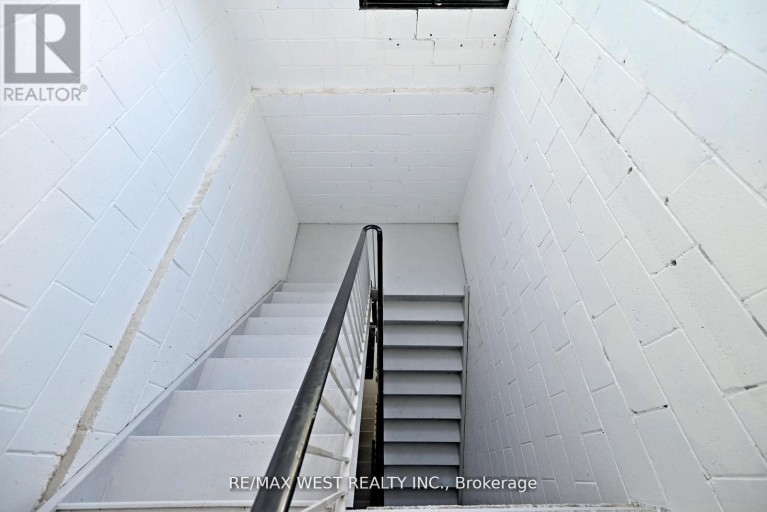 31 ATLANTIC AVENUE, Toronto (Niagara), Ontario, M6K1E3