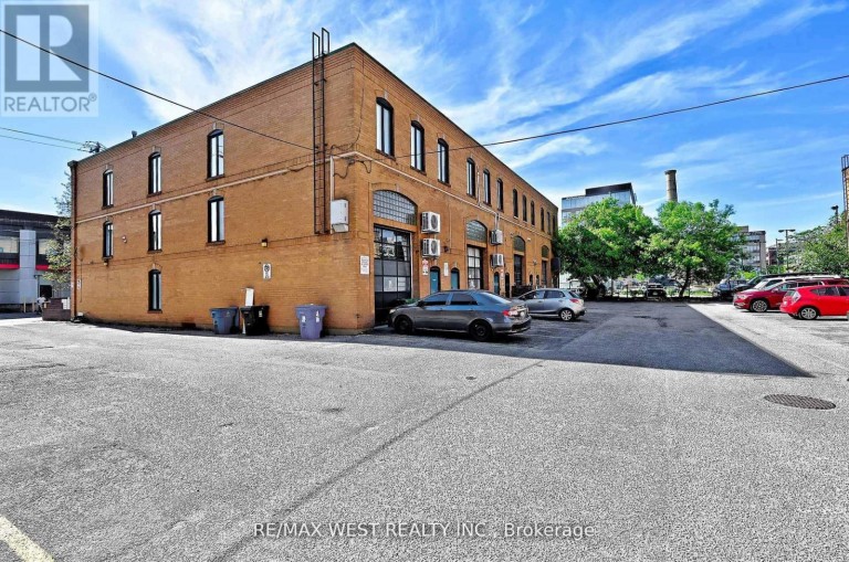 31 ATLANTIC AVENUE, Toronto (Niagara), Ontario, M6K1E3