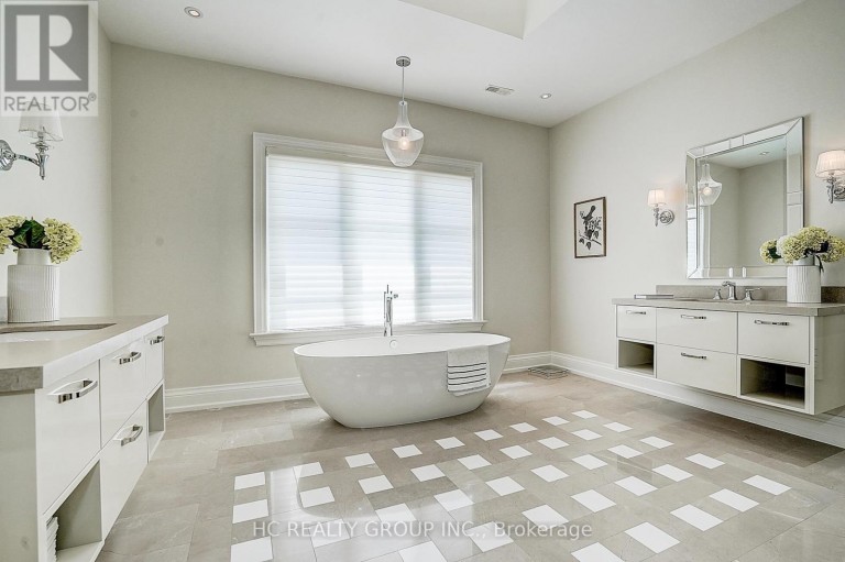 119 STRATHALLAN BOULEVARD, Toronto (Lawrence Park South), Ontario, M5N1S9