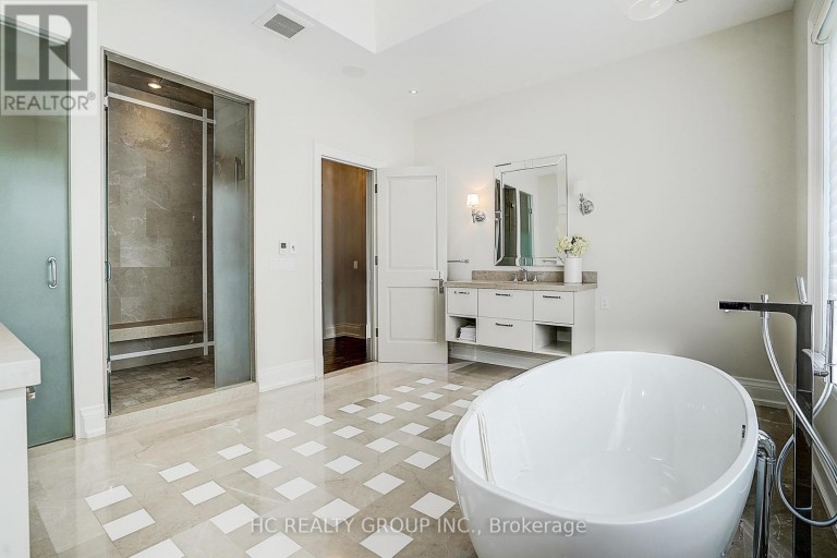 119 STRATHALLAN BOULEVARD, Toronto (Lawrence Park South), Ontario, M5N1S9