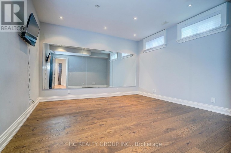 119 STRATHALLAN BOULEVARD, Toronto (Lawrence Park South), Ontario, M5N1S9