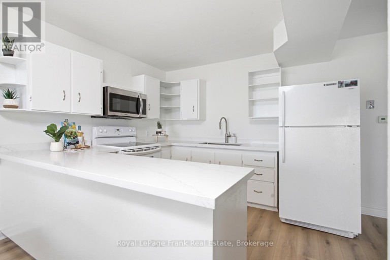 36 WAKEFORD ROAD, Kawartha Lakes (Little Britain), Ontario, K0M2C0