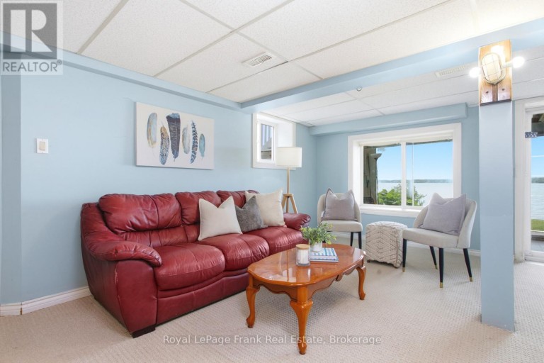 36 WAKEFORD ROAD, Kawartha Lakes (Little Britain), Ontario, K0M2C0