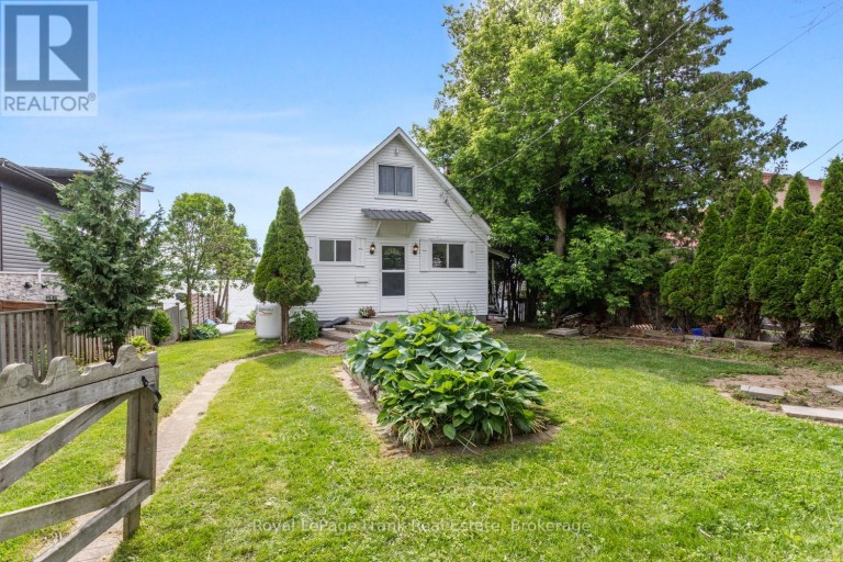 36 WAKEFORD ROAD, Kawartha Lakes (Little Britain), Ontario, K0M2C0