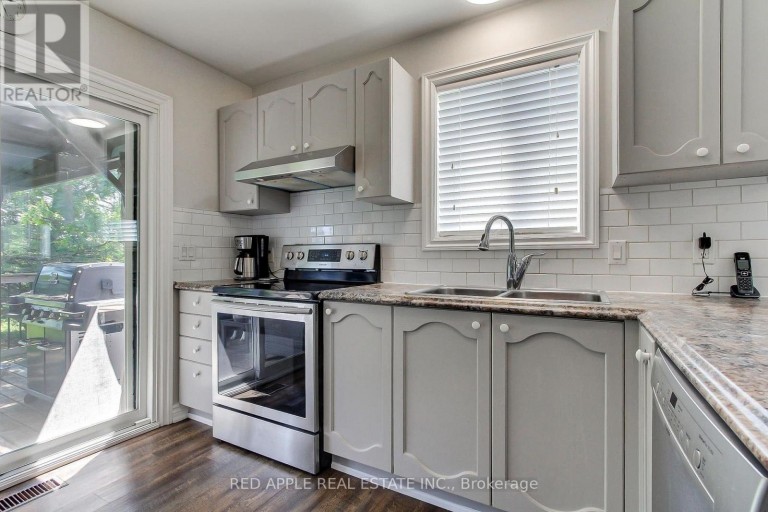 2277 SCYTHES STREET, Innisfil (Stroud), Ontario, L9S1G7