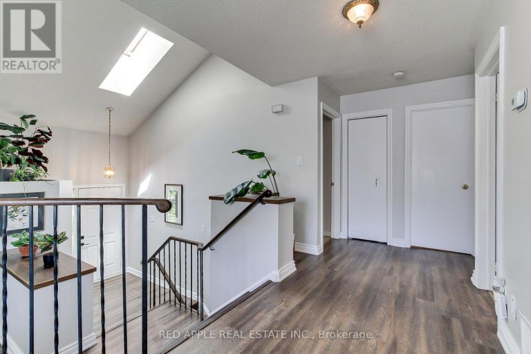 2277 SCYTHES STREET, Innisfil (Stroud), Ontario, L9S1G7