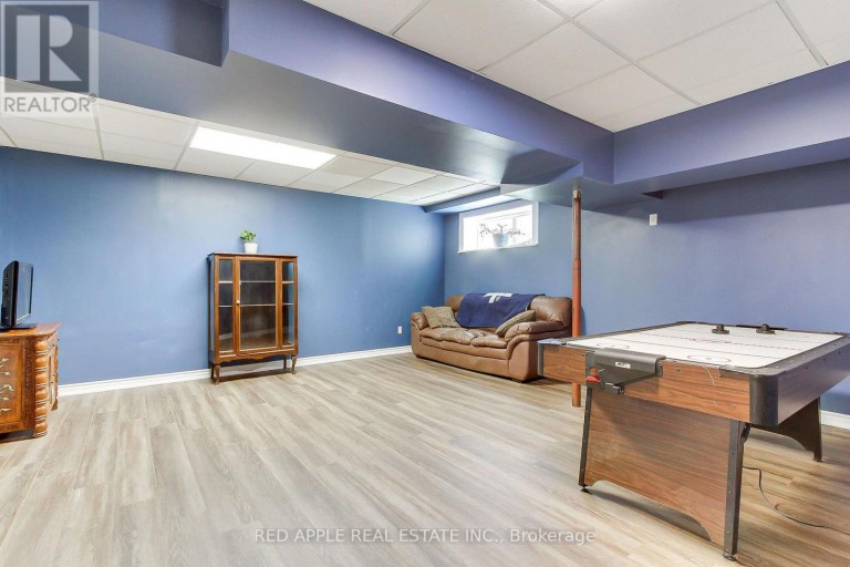 2277 SCYTHES STREET, Innisfil (Stroud), Ontario, L9S1G7