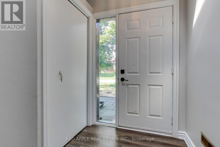 2277 SCYTHES STREET, Innisfil (Stroud), Ontario, L9S1G7