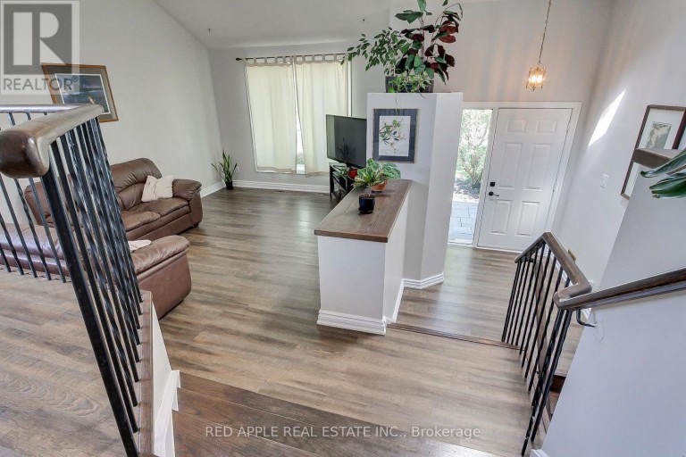 2277 SCYTHES STREET, Innisfil (Stroud), Ontario, L9S1G7