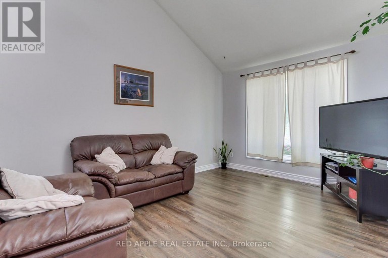 2277 SCYTHES STREET, Innisfil (Stroud), Ontario, L9S1G7