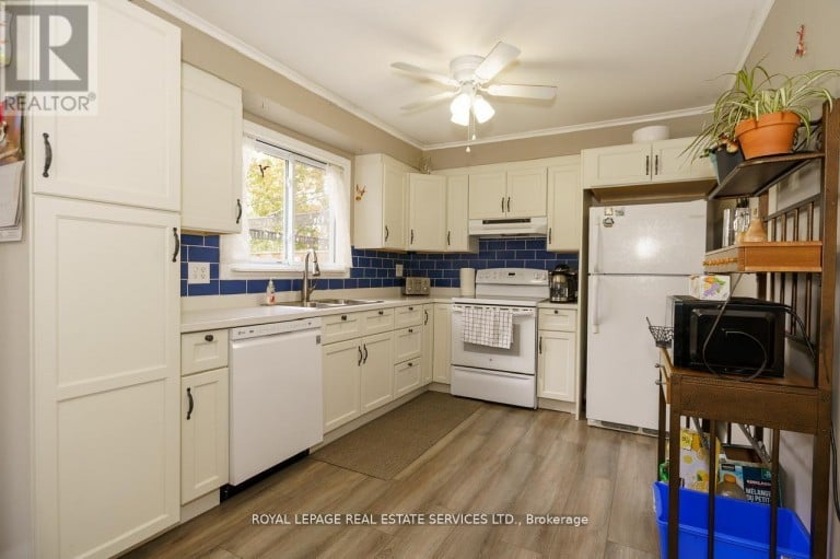 114 ELIZABETH STREET, Barrie (Ardagh), Ontario, L4N6P2