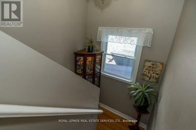 114 ELIZABETH STREET Barrie (Ardagh) Ontario photo 22