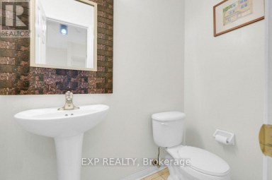 13 - 7035 REXWOOD ROAD Mississauga (Malton) Ontario photo 11