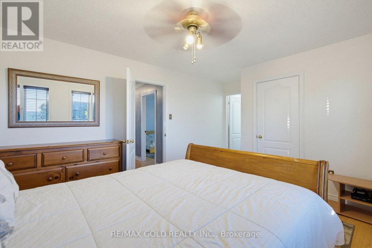 29 BLAKETON COURT, Brampton (Vales of Castlemore), Ontario, L6P1K7
