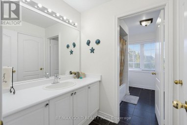 29 BLAKETON COURT Brampton (Vales of Castlemore) Ontario photo 27