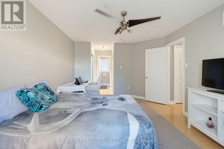 29 BLAKETON COURT, Brampton (Vales of Castlemore), Ontario, L6P1K7