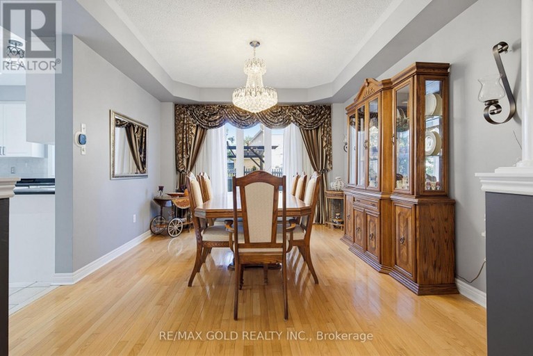 29 BLAKETON COURT, Brampton (Vales of Castlemore), Ontario, L6P1K7