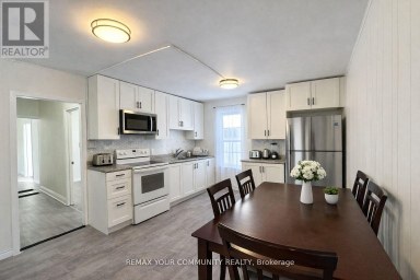 74 ADELAIDE STREET S Kawartha Lakes (Lindsay) Ontario photo 3