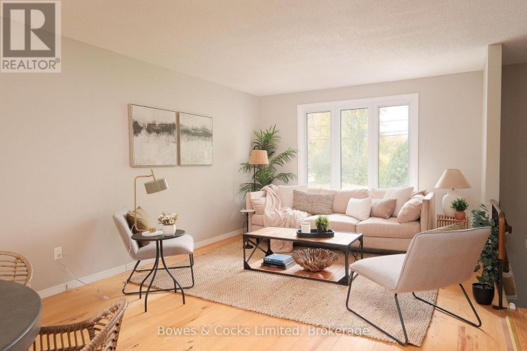 591 OTONABEE DRIVE, Peterborough (Ashburnham Ward 4), Ontario, K9J7X8