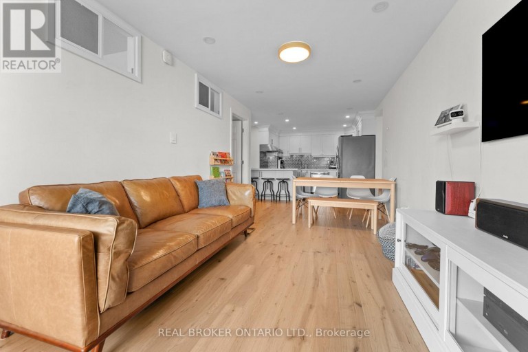 502 - 99 CAMERON STREET, Toronto (Kensington-Chinatown), Ontario, M5T3A2