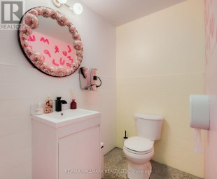 800 DANFORTH AVENUE Toronto (Danforth) Ontario photo 18