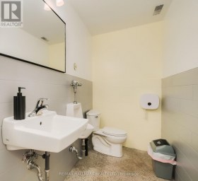 800 DANFORTH AVENUE Toronto (Danforth) Ontario photo 19