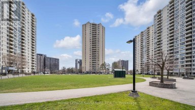 408 - 330 DIXON ROAD Toronto (Kingsview Village-The Westway) Ontario photo 3