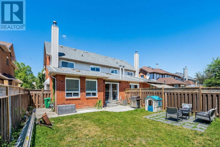 125 RAINFOREST DRIVE, Brampton (Sandringham-Wellington), Ontario, L6R1A3