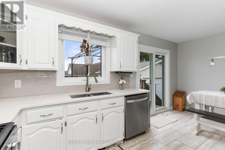 177 FLAMINGO DRIVE, Thunder Bay (River Terrace), Ontario, P7B6K3