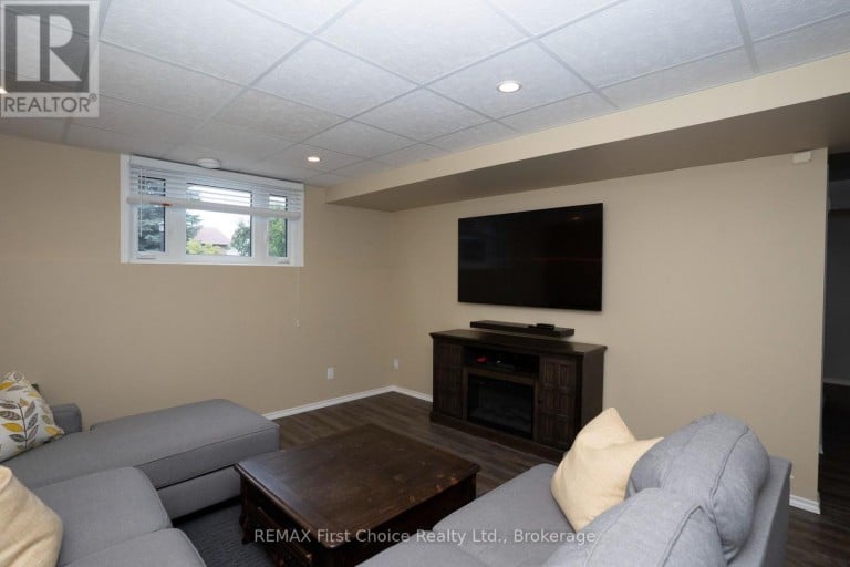 177 FLAMINGO DRIVE, Thunder Bay (River Terrace), Ontario, P7B6K3