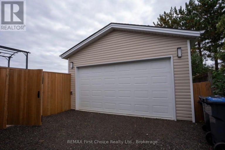 177 FLAMINGO DRIVE, Thunder Bay (River Terrace), Ontario, P7B6K3