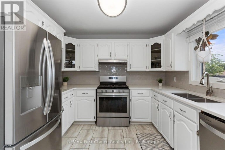 177 FLAMINGO DRIVE, Thunder Bay (River Terrace), Ontario, P7B6K3