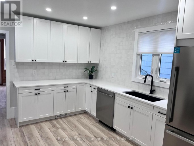 434 HEBERT STREET, Thunder Bay (College Heights), Ontario, P7A4H4